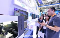 一款智能配备吸引了浩繁参展企业目
